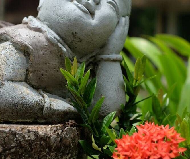 Hotel Bora Bora Villa Phuket