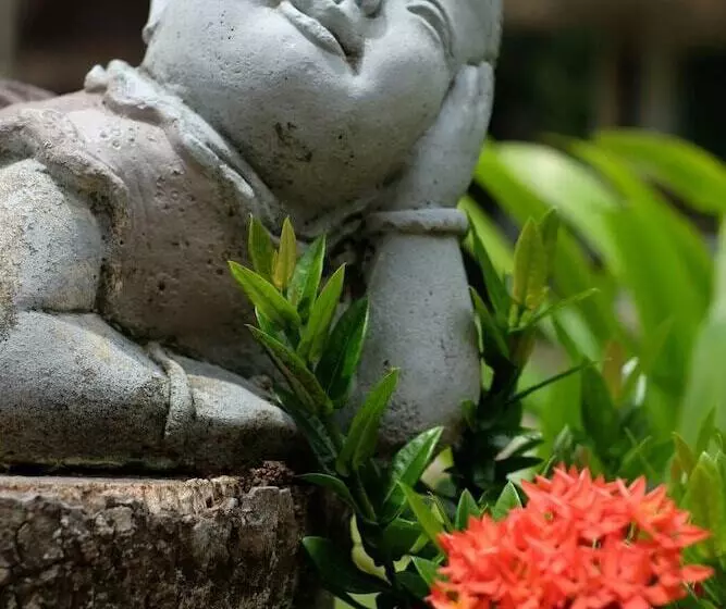 هتل Bora Bora Villa Phuket