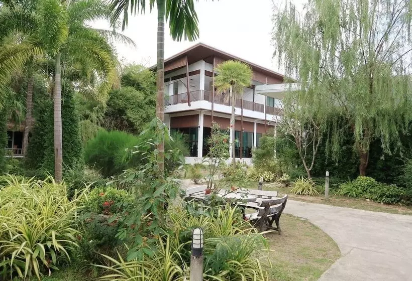 هتل Bora Bora Villa Phuket