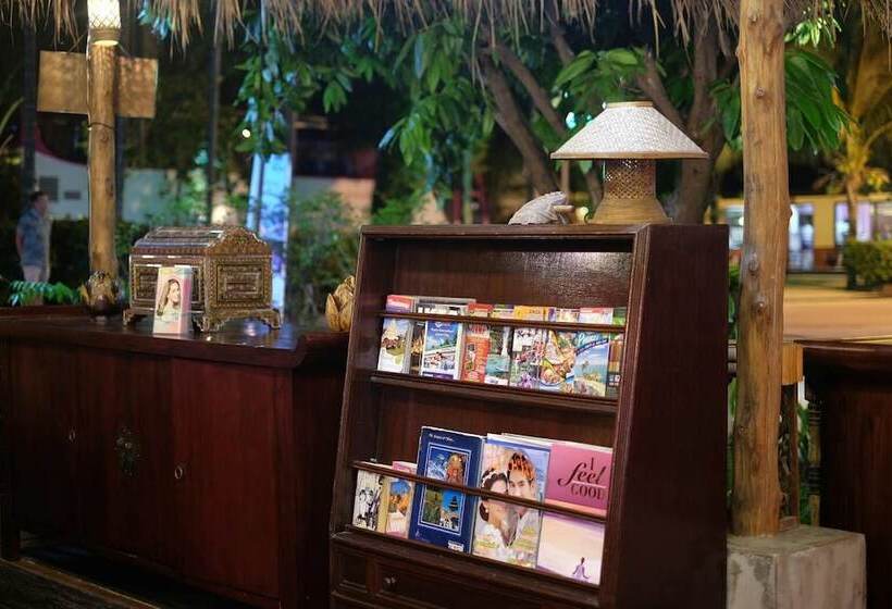 Hotel Bora Bora Villa Phuket