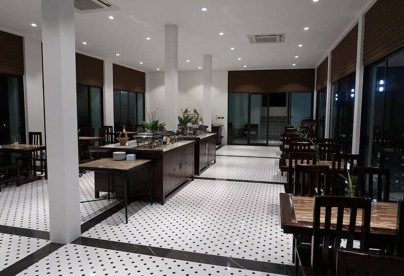 Hotel Bora Bora Villa Phuket