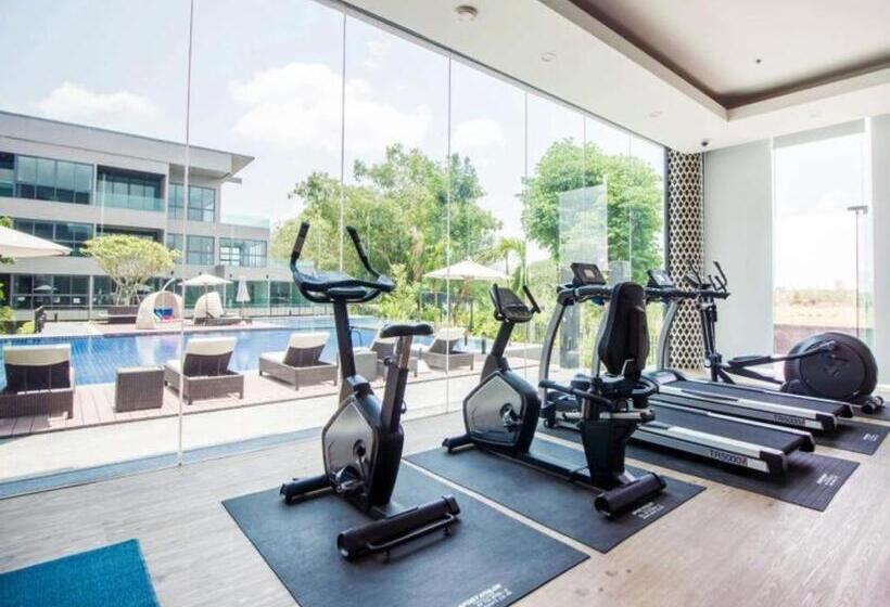 Отель Green Valley Executive Serviced Residence