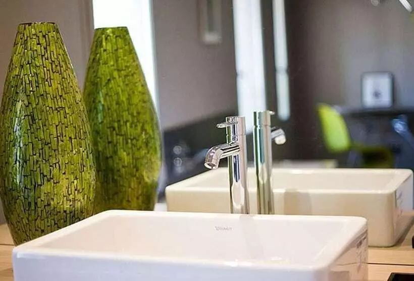 Hotelli La Loge De Mer   Lodge Urbain