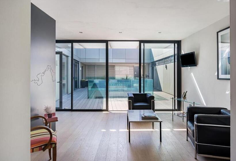 هتل La Loge De Mer   Lodge Urbain