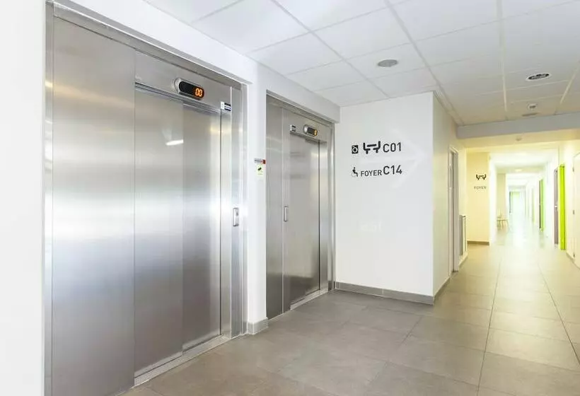 ホテル L'aéronat