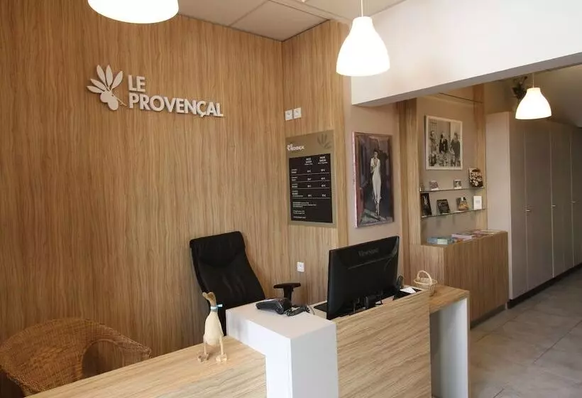 Hotelli Le Provençal