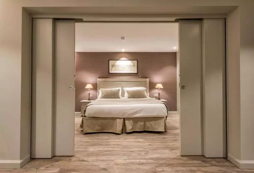 Hotelli Nouvel Hôtel Du Commerce