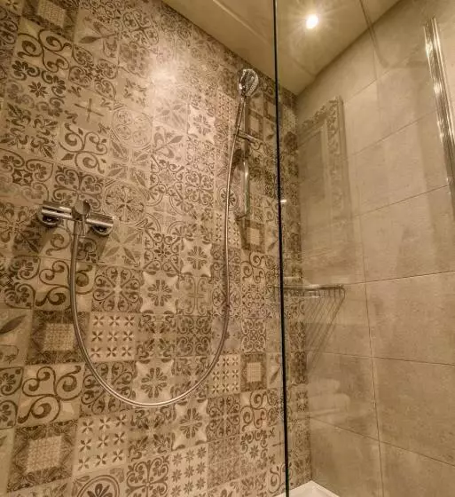 Hotelli Nouvel Hôtel Du Commerce