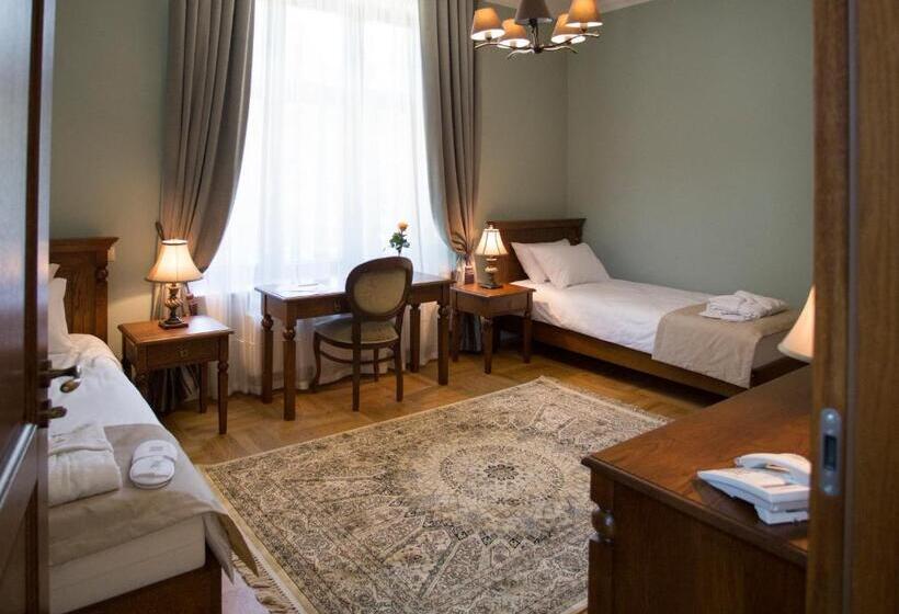 فندق Polanka Conference Center