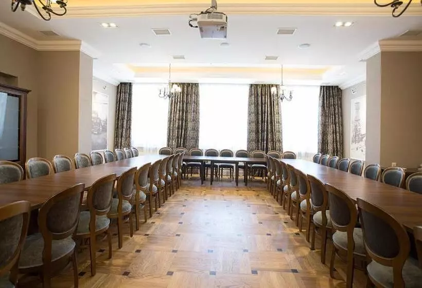 ホテル Polanka Conference Center