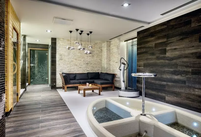 ホテル Villa Buki Pokoje & Spa