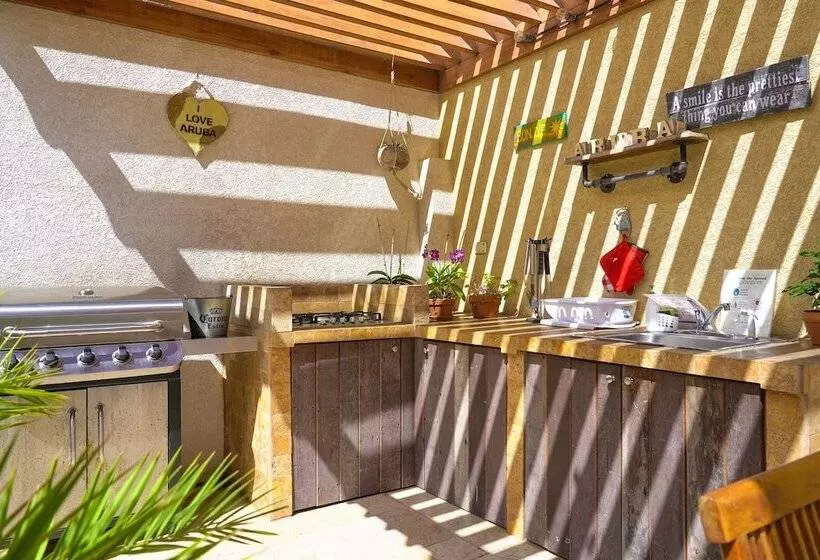 Arubas Bakval Suites