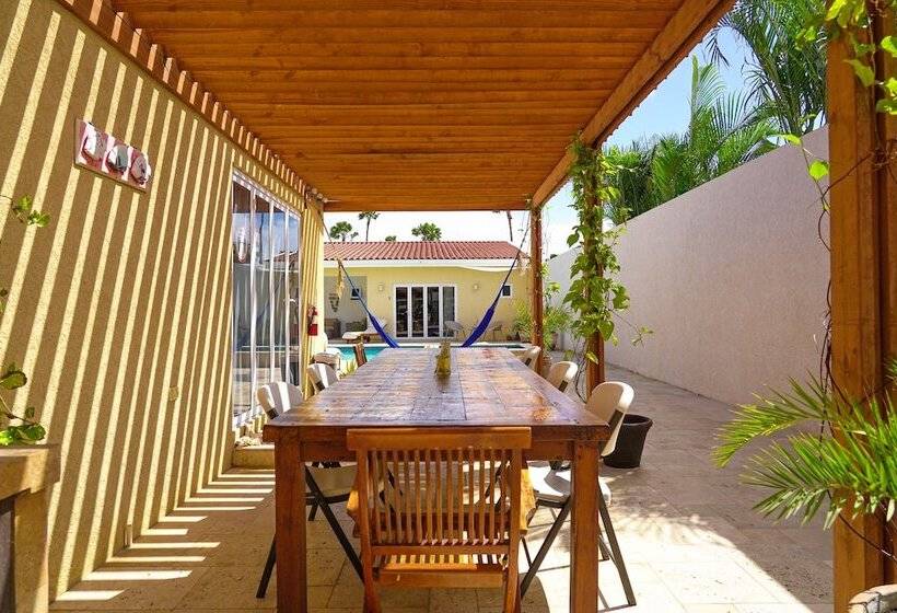 Arubas Bakval Suites