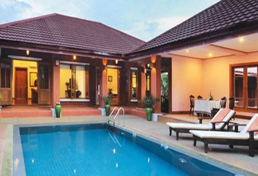 Aureum Palace  & Resort Pyin Oo Lwin