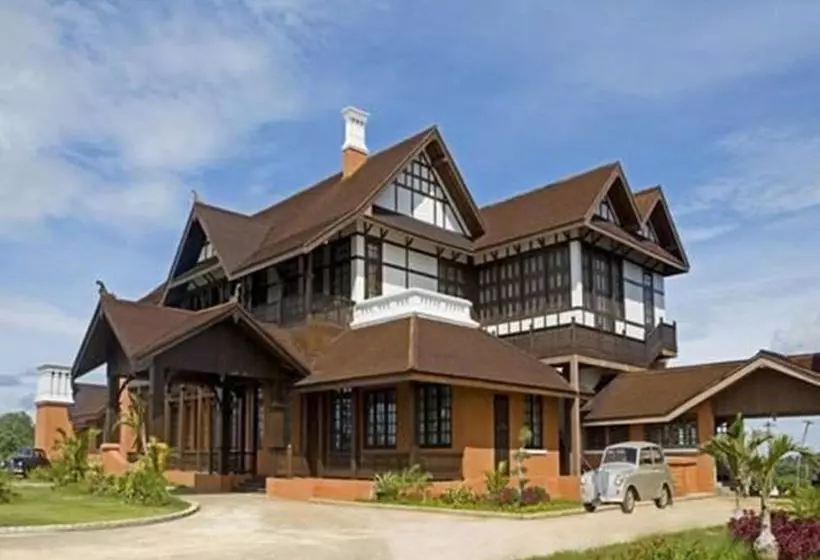 Aureum Palace  & Resort Pyin Oo Lwin