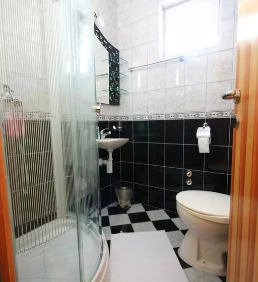 تختخواب و صبحانه Guesthouse Yeti