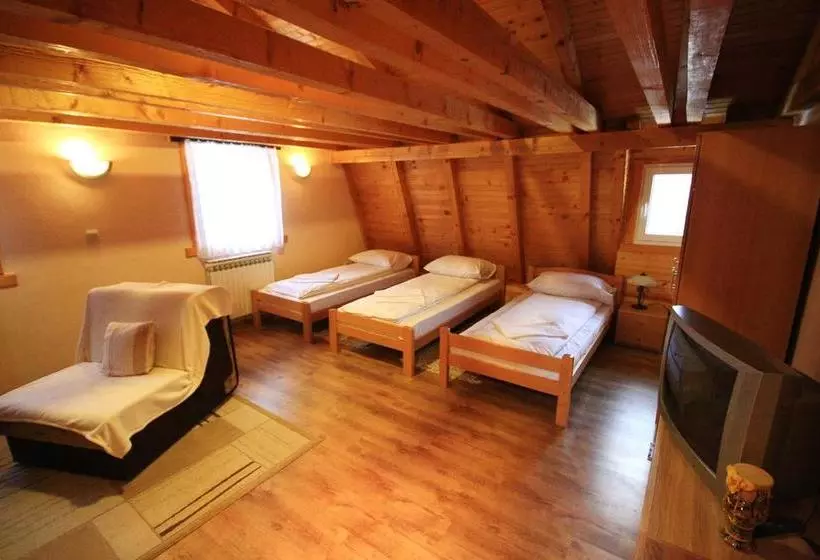 تختخواب و صبحانه Guesthouse Yeti