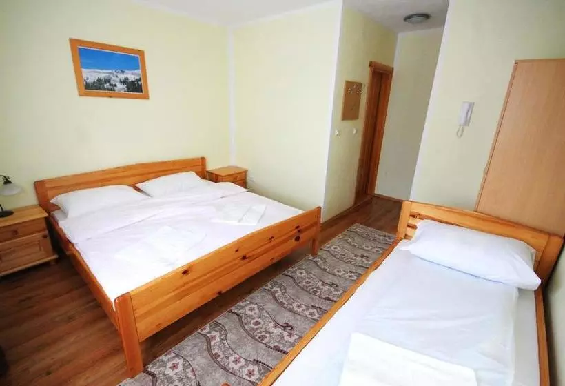 تختخواب و صبحانه Guesthouse Yeti
