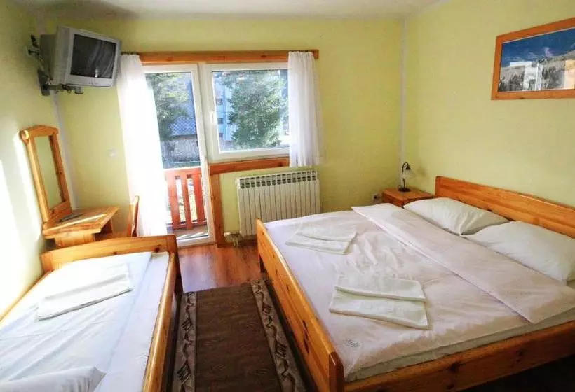 تختخواب و صبحانه Guesthouse Yeti