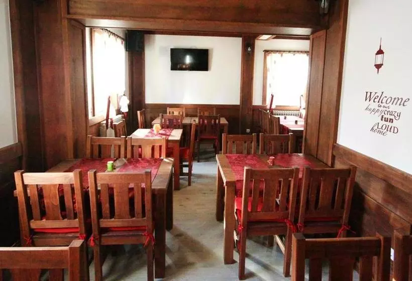 تختخواب و صبحانه Guesthouse Yeti
