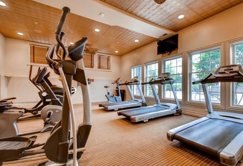 Global Luxury Suites At Forrestal