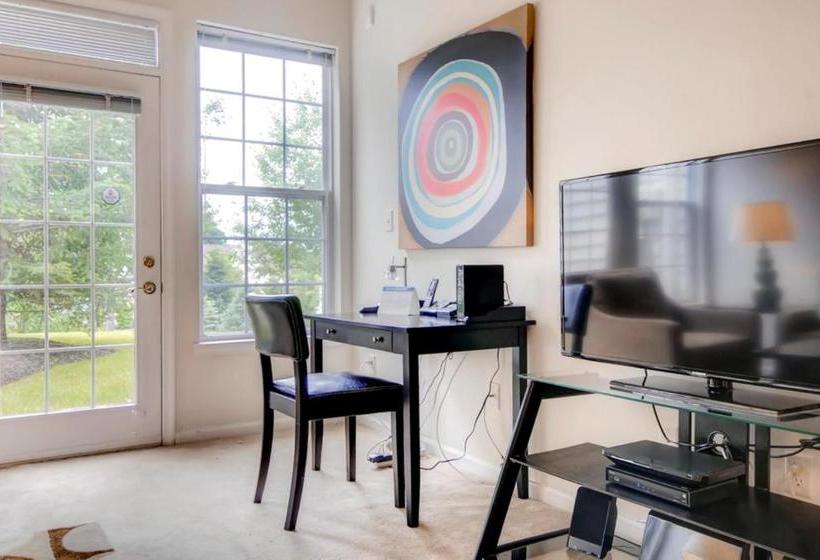 Global Luxury Suites At Forrestal