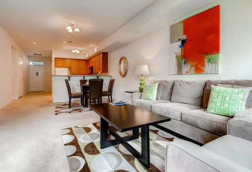 Global Luxury Suites At Forrestal