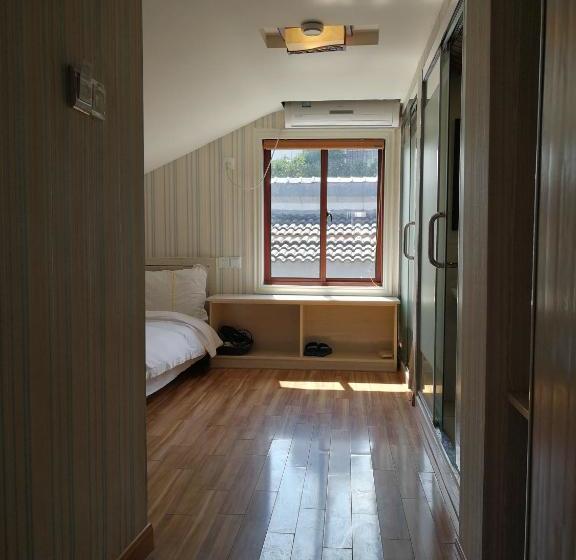 Hangzhou Xihu Qinghe Hostel