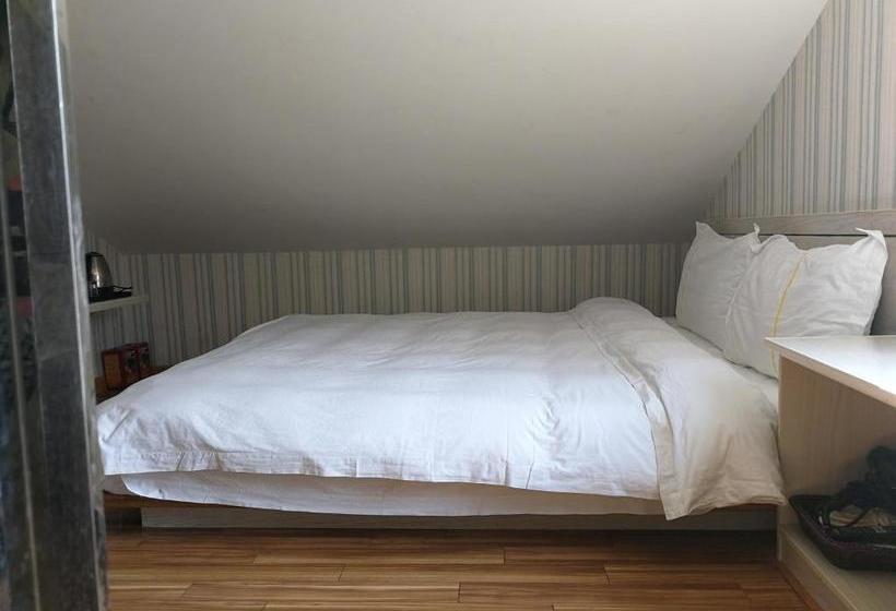 Hangzhou Xihu Qinghe Hostel