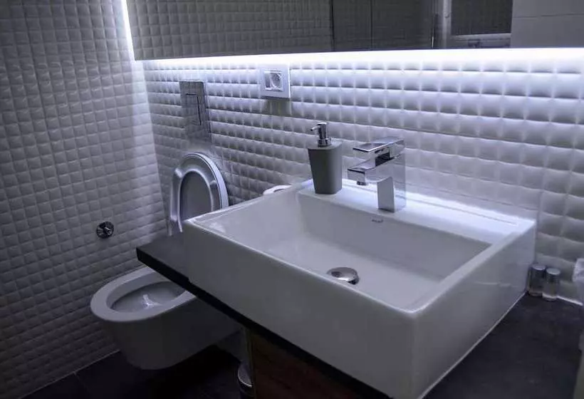 هتل Apartments Good Night