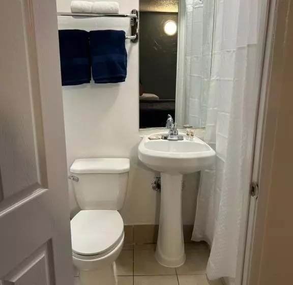 Hotelli Budget Inn Hollywood