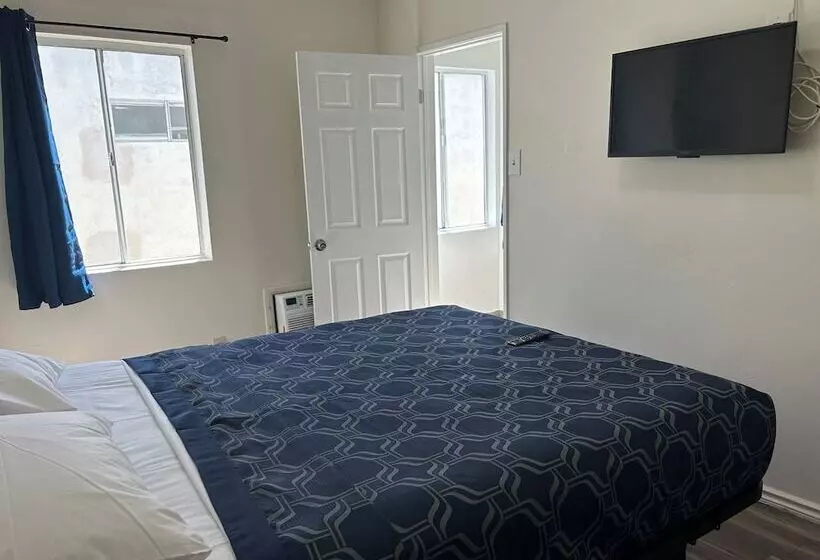 Hotelli Budget Inn Hollywood