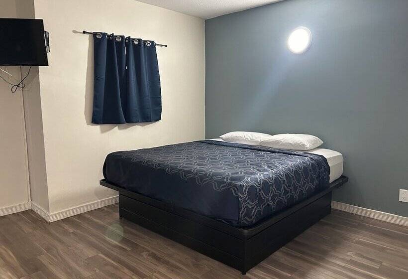 هتل Budget Inn Hollywood