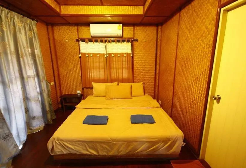 هتل Koh Kood Neverland Beach Resort