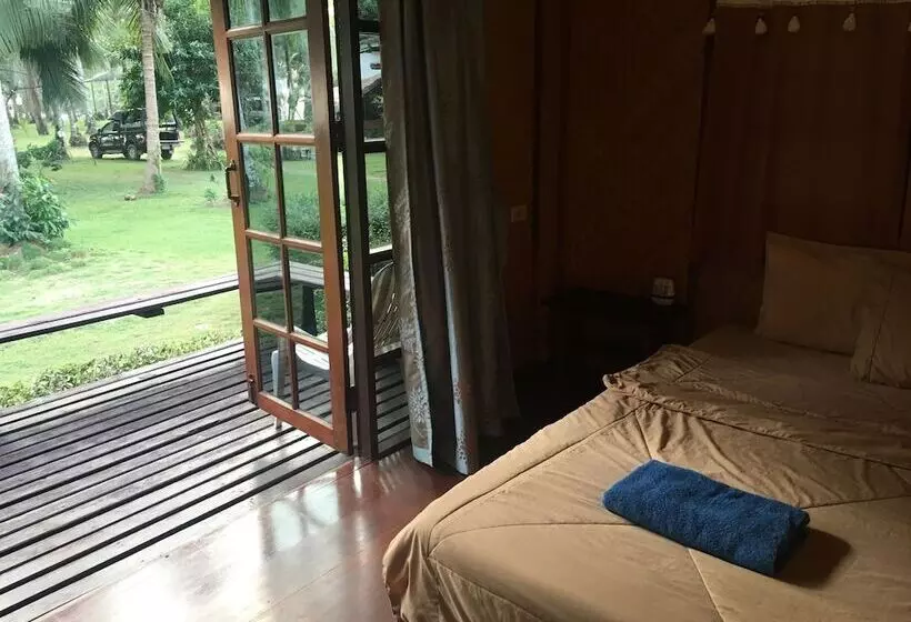 هتل Koh Kood Neverland Beach Resort