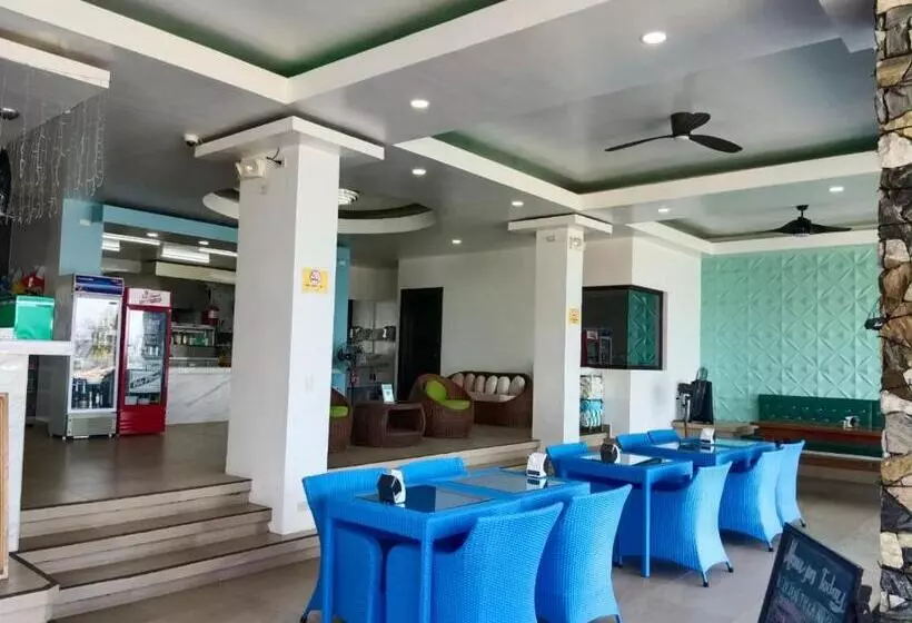 Hotelli Manarra Sea View Resort