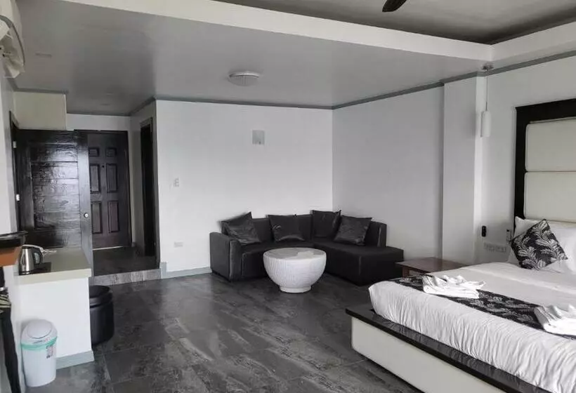 Hotelli Manarra Sea View Resort