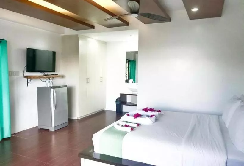 Hotelli Manarra Sea View Resort