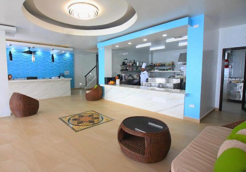 ホテル Manarra Sea View Resort