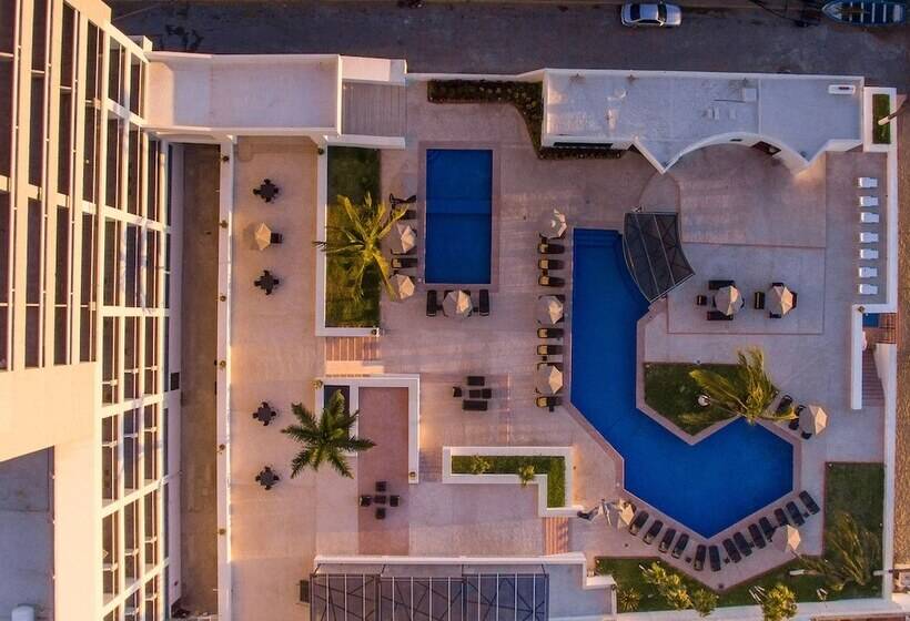 فندق Ocean View Beach