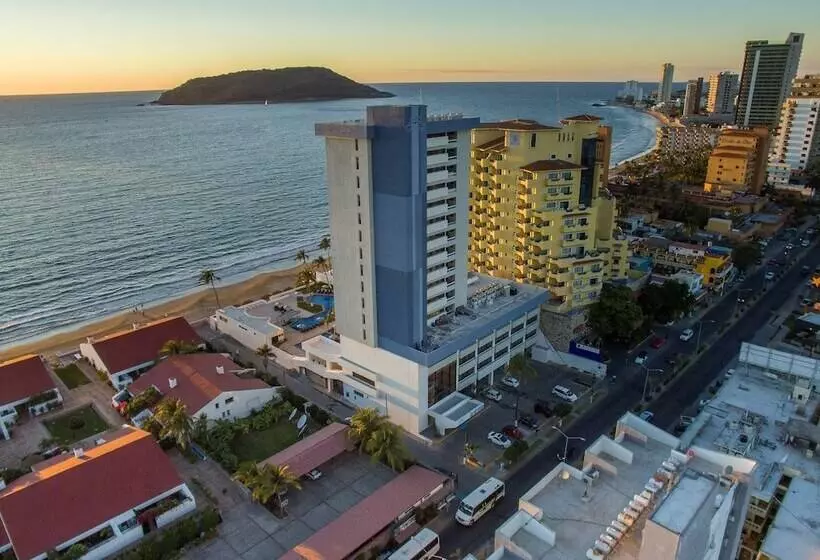 هتل Ocean View Beach