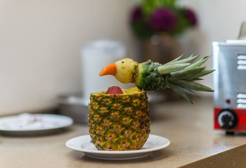 فندق Ocean View Beach