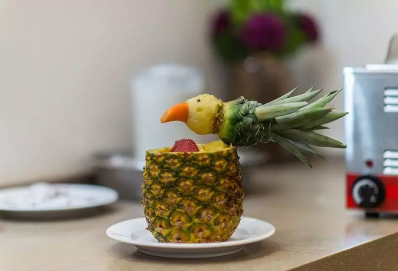 هتل Ocean View Beach