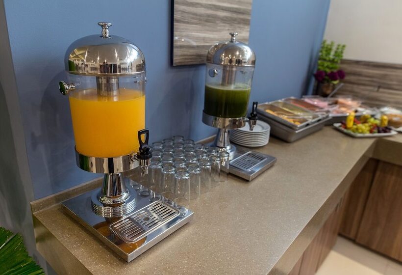 فندق Ocean View Beach