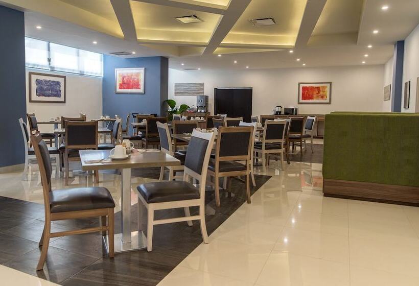 فندق Ocean View Beach