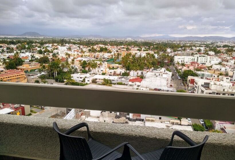 فندق Ocean View Beach