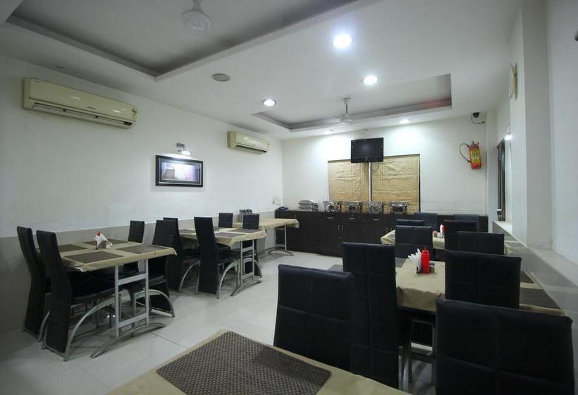 בית מלון כפרי Marshall The Grand