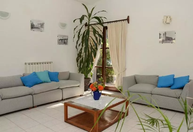 Hotelli Posada Del Gobernador