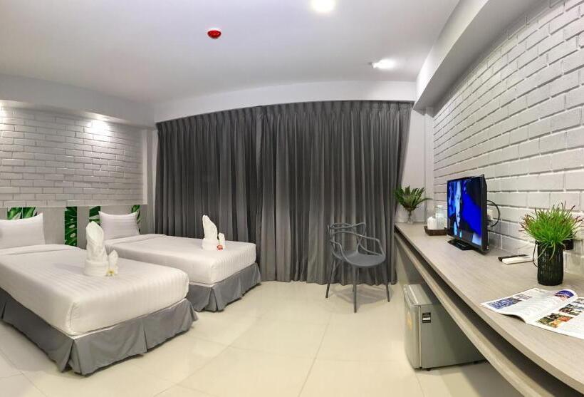 בית מלון כפרי The Pat