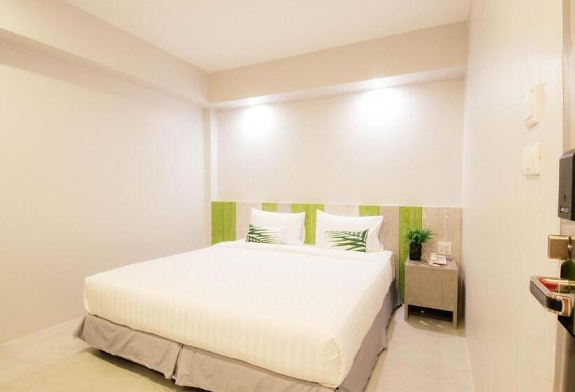 בית מלון כפרי The Pat